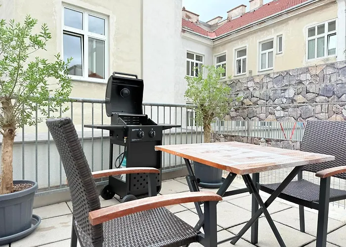 Klein Aber Fein Mit Terrasse * Відень